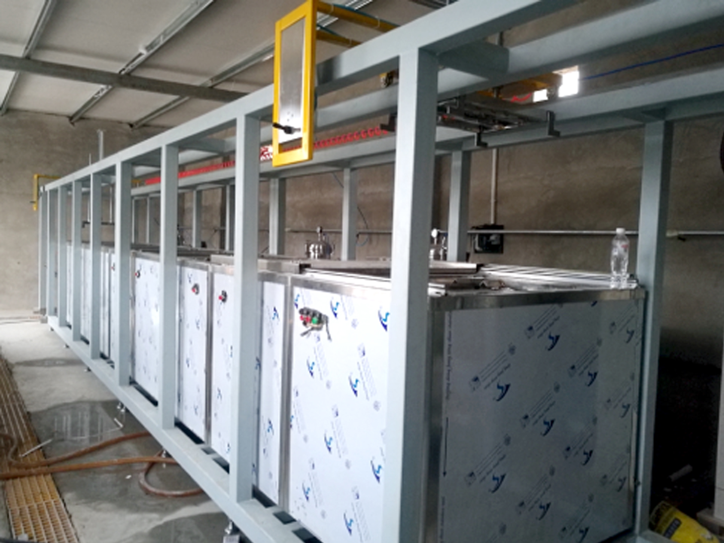 9工位磷化线(图4) 9工位磷化线(图4)