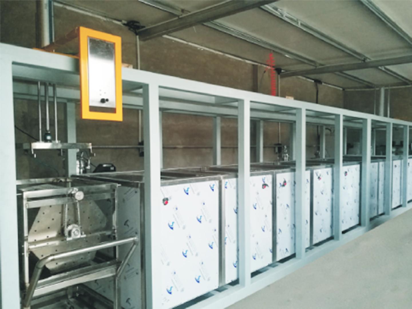 9工位磷化线(图2) 9工位磷化线(图2)