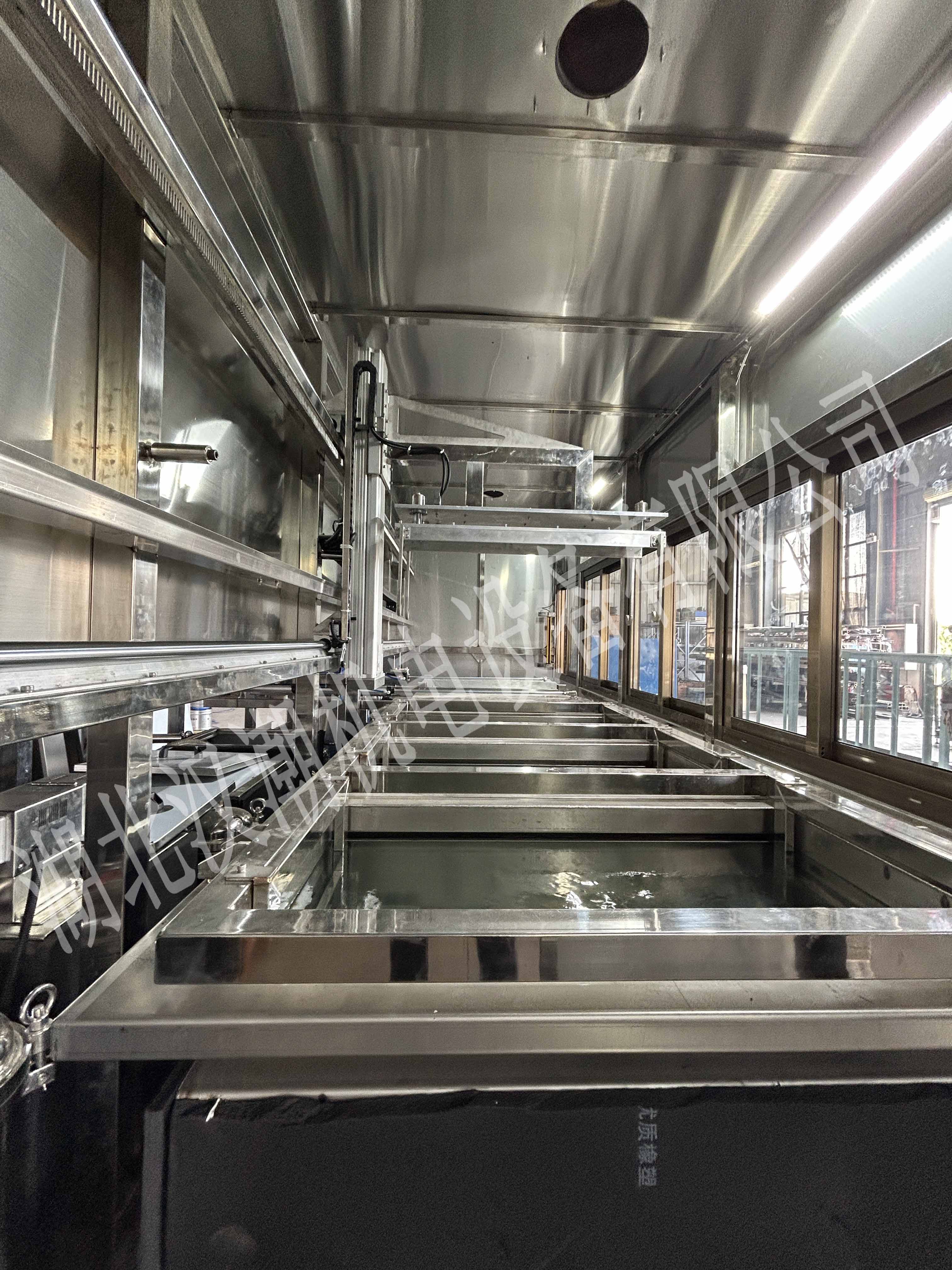 七工位超声波清洗喷淋真空烘干机(图2) 七工位超声波清洗喷淋真空烘干机(图2)