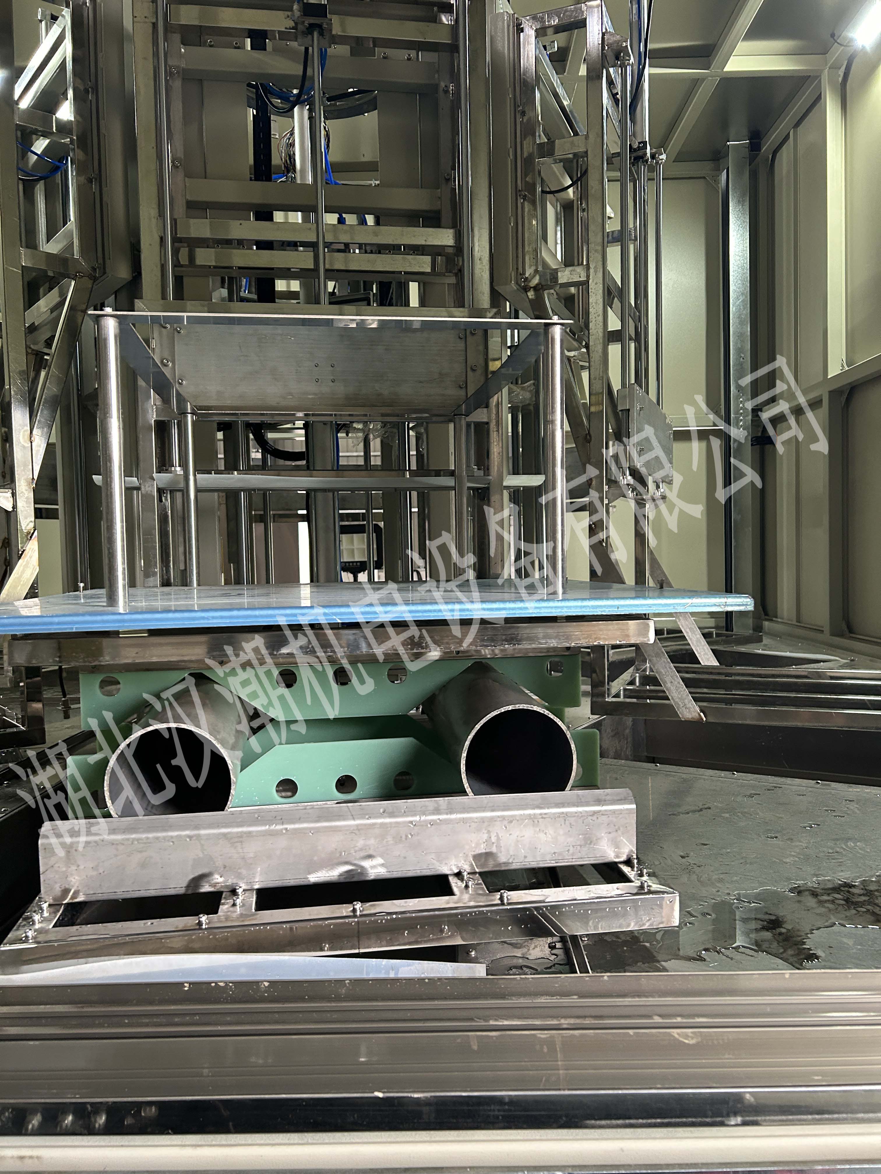 全自动瓶胚清洗烘干机(图3) 全自动瓶胚清洗烘干机(图3)