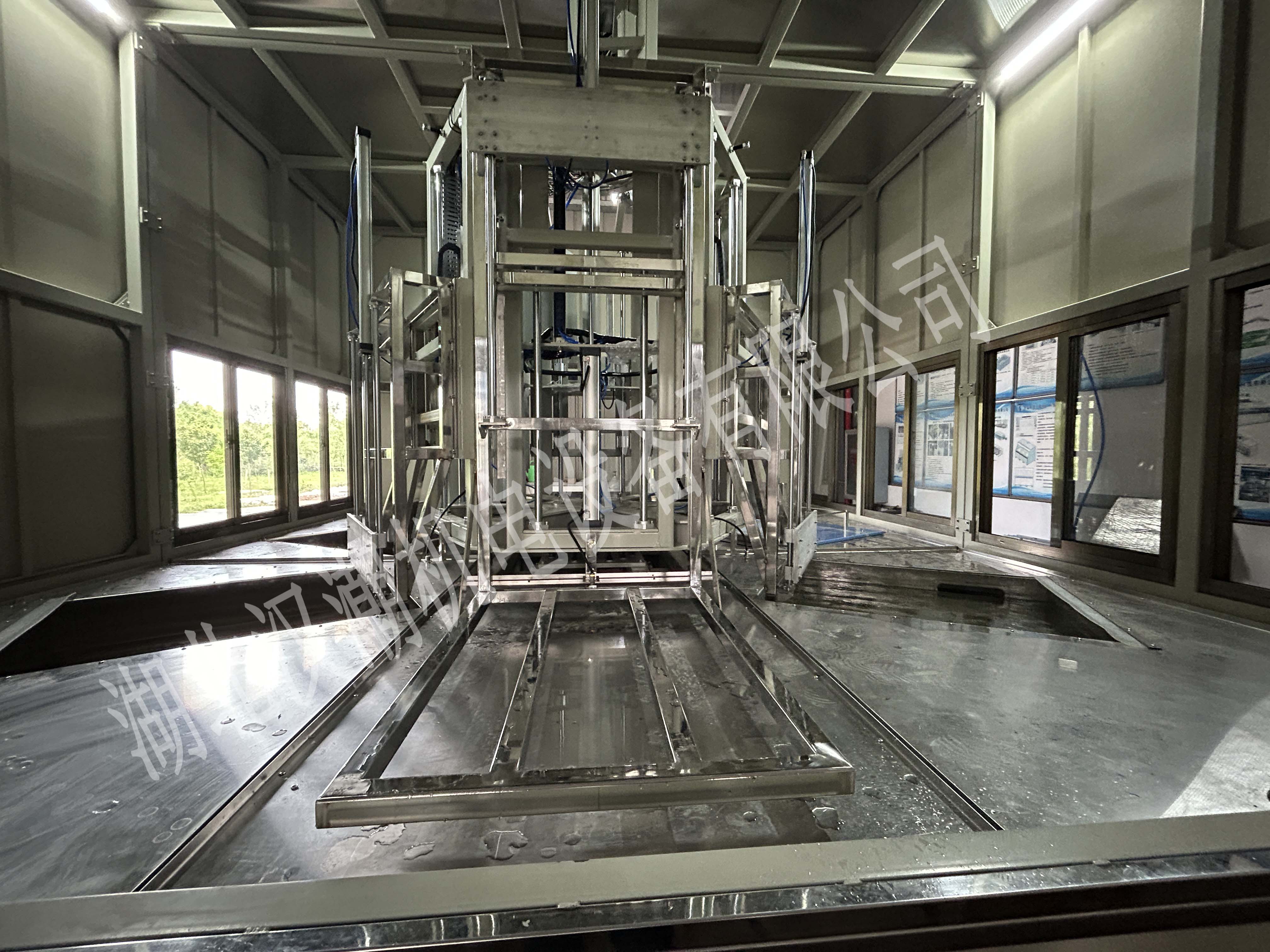 全自动瓶胚清洗烘干机(图4) 全自动瓶胚清洗烘干机(图4)