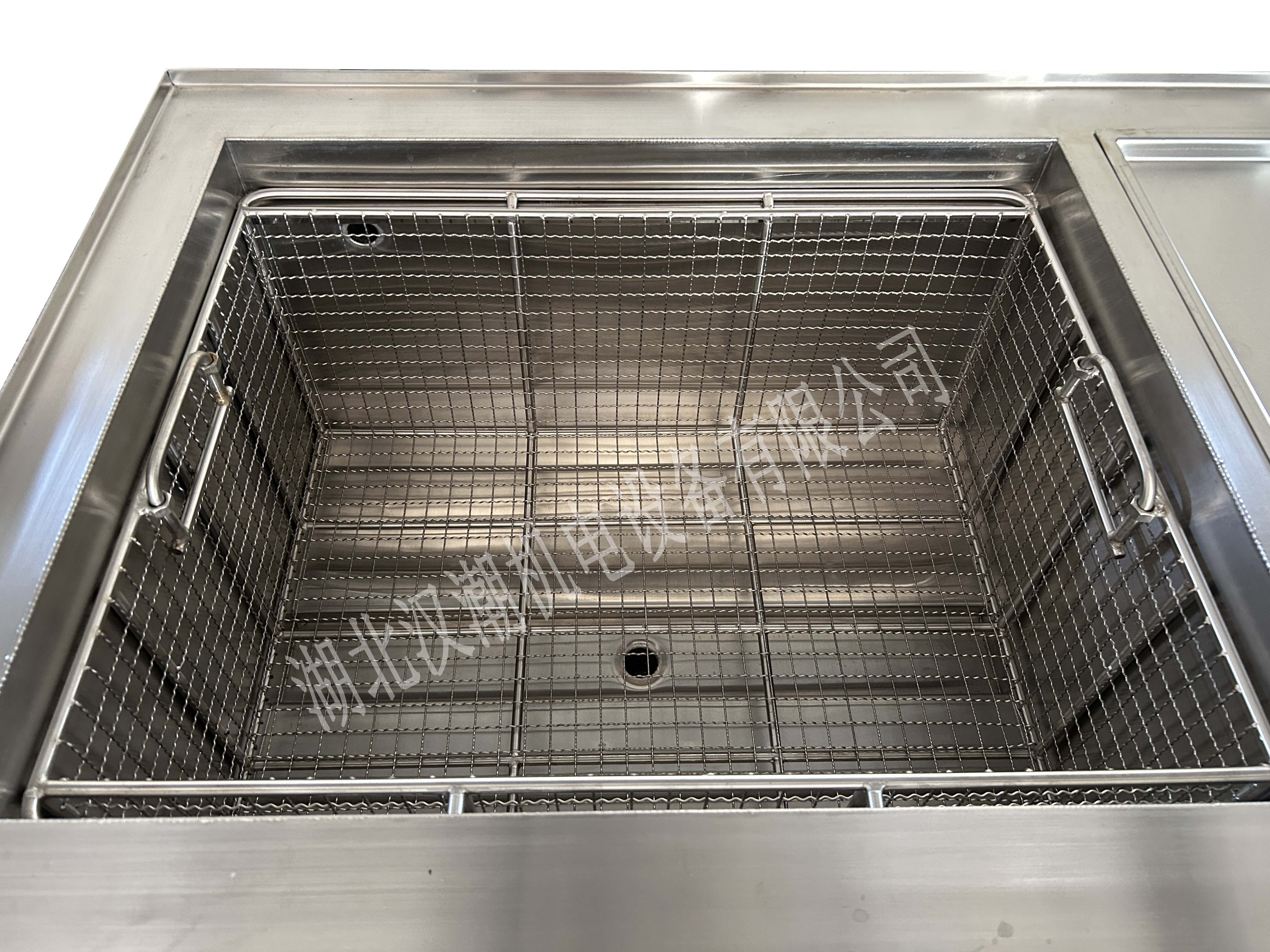 三槽超声波清洗机(图1) 三槽超声波清洗机(图1)